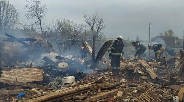 Российские оккупанты ударили ракетами по Волчанску - есть погибшие