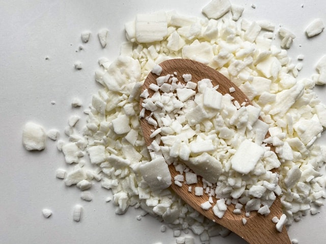 Соевый воск для свечей: экологичная альтернатива с множеством преимуществ