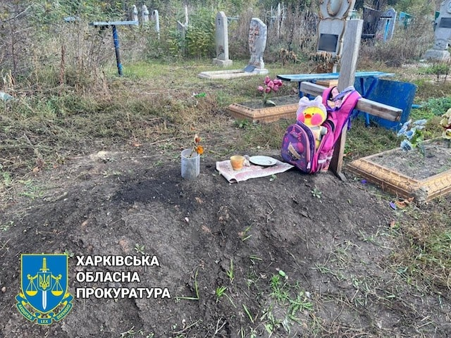 В Новом Бурлуке эксгумировали тело 10-летней девочки, дважды попавшей под обстрел