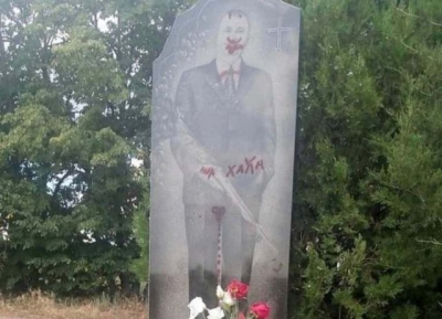 В Купянске подростки устроили погром на городском кладбище – полиция начала проверку