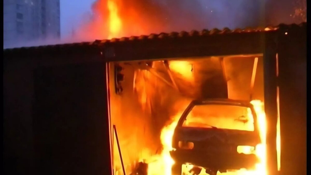 На пожаре в Харькове пострадали два человека, в том числе, ребенок