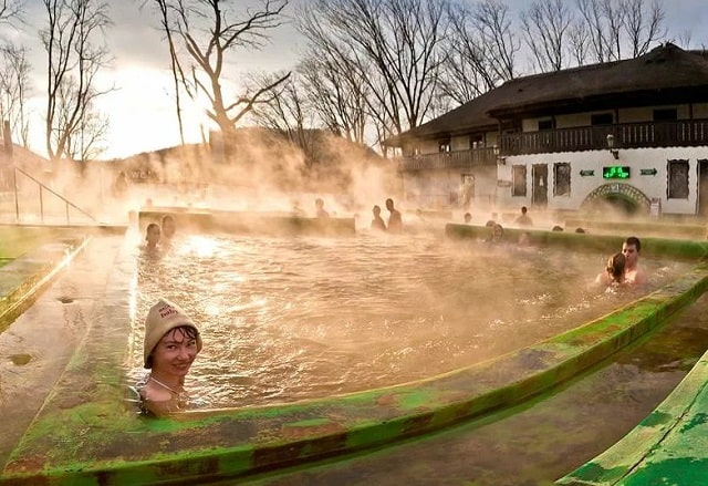 Закарпаття чекає на тебе