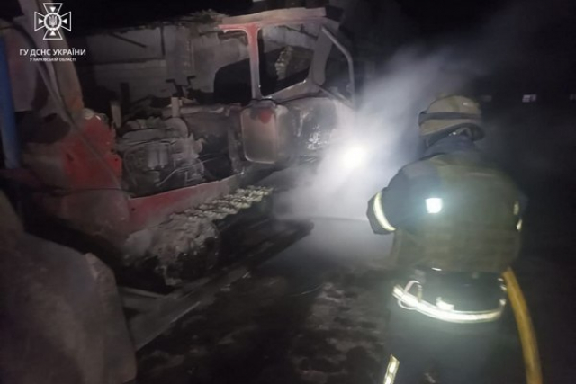 Россияне ночью обстреляли агропредприятие в селе Глушковка