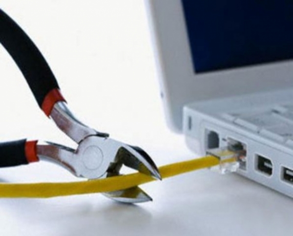 Мужчина оставил без интернета жителей поселка