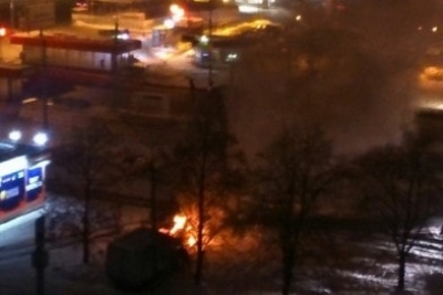 В Харькове сожгли еще одну «легковушку»