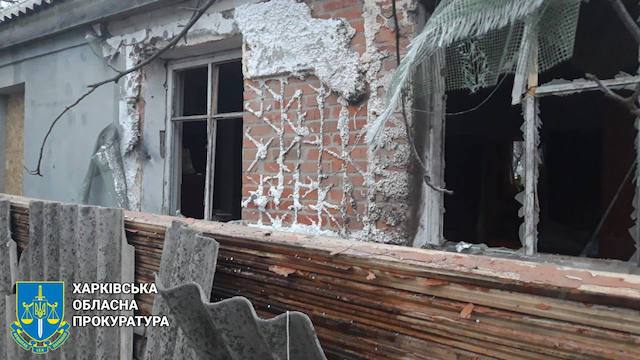 Во время вражеских обстрелов в области пострадали десятки жилых домов