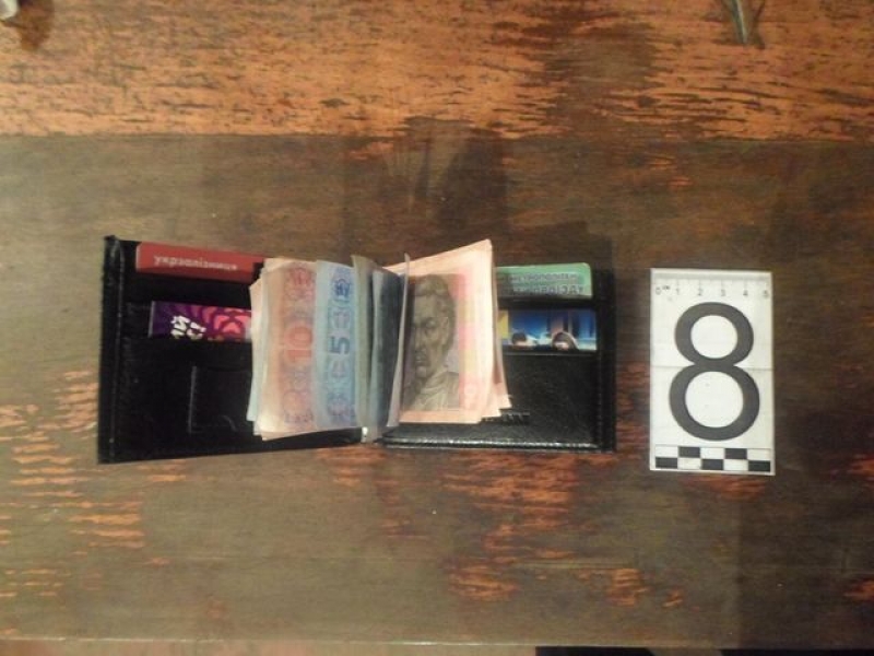 В Холодногорском районе злоумышленник напал на прохожего: пострадавший в больнице