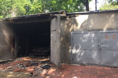 Во время возгорания автомобиля «Lexus» пострадал владелец машины