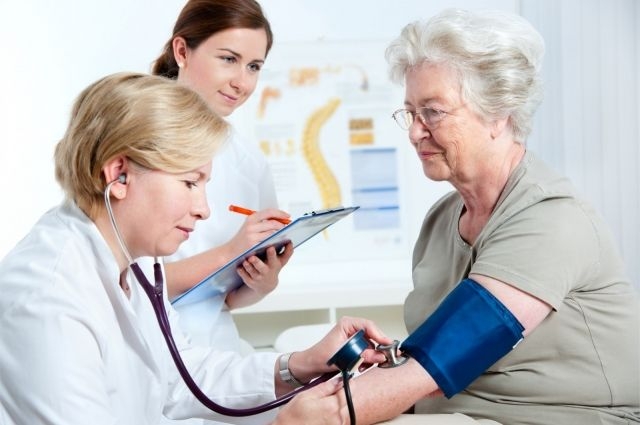 В харьковских поликлиниках появятся врачи для пожилых людей