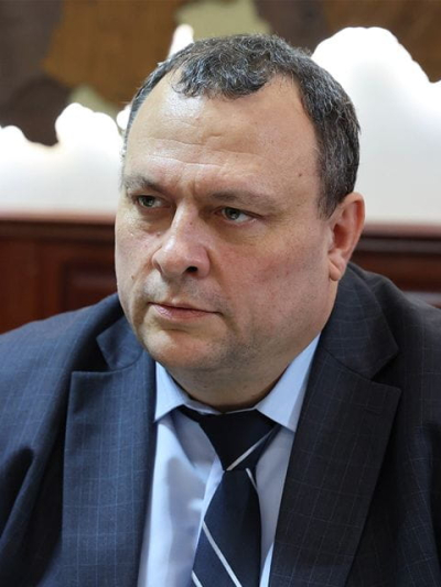 У депутата-коллаборанта суд конфисковал 70 автобусов и другое имущество