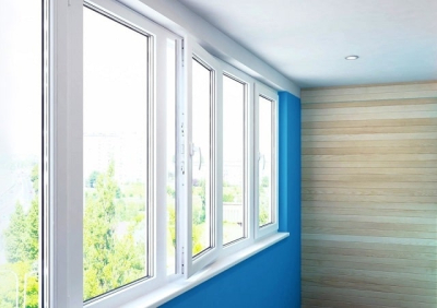 Скління лоджій і балконів: види та особливості