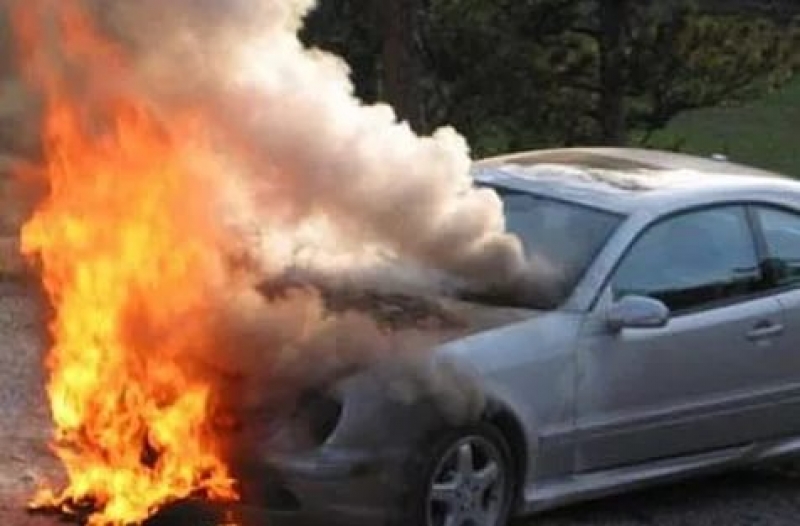 В Слободском районе горел автомобиль