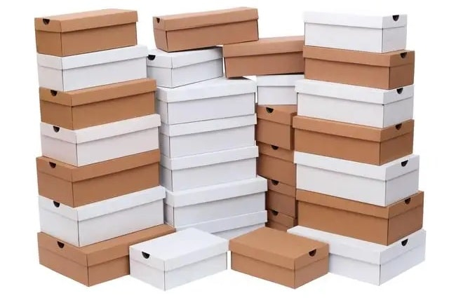 Чому картонні коробки для взуття на крок попереду
