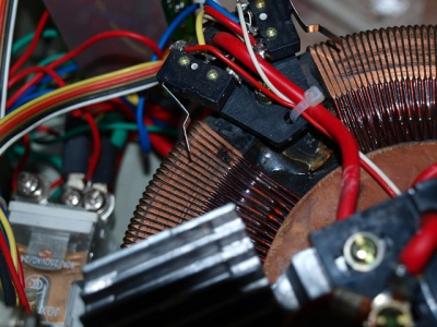 Стабилизатор напряжения: что это такое, виды, какой выбрать