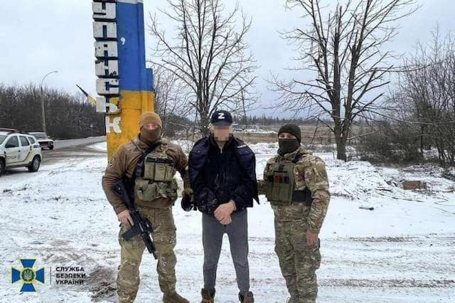 Бывшему полицейскому объявлено о подозрении в совершении преступления