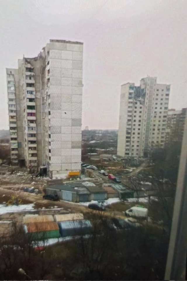 В результате утреннего обстрела погибли 11 человек