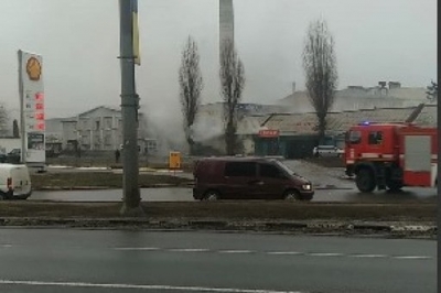 В здании бывшей типографии загорелась бочка с магнием