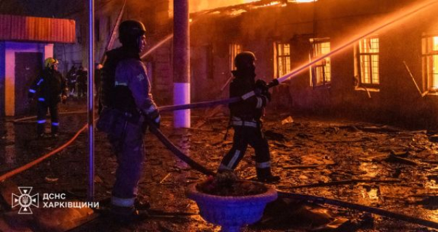 Ночные обстрелы области со стороны российских войск привели к сильным пожарам