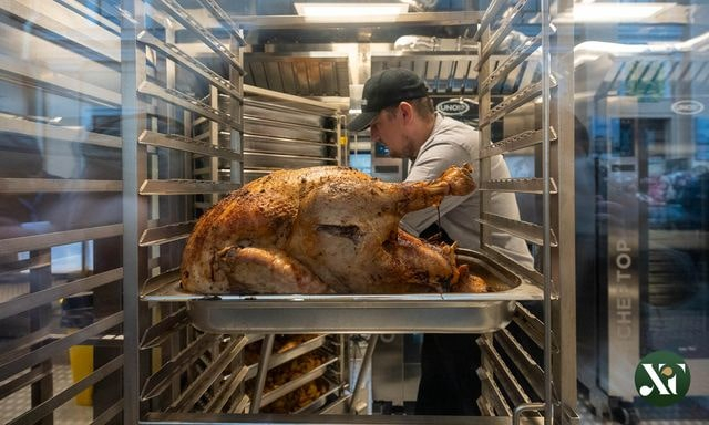 Свой первый рейс поезд-кухня «Food Train» совершил на Харьковщину (фото)