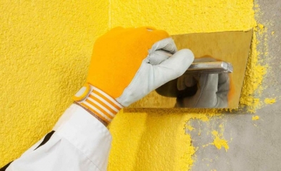 Как снять жидкие обои со стен в домашних условиях