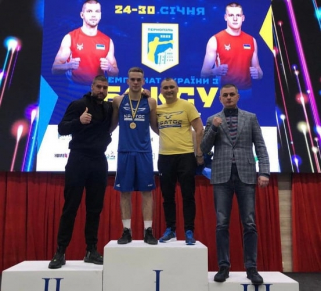 Харьковчанин Илья Тогобицкий стал чемпионом Украины по боксу