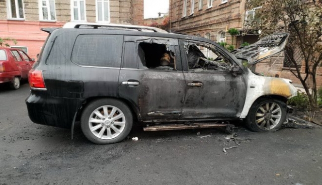В Харькове орудуют поджигатели авто?