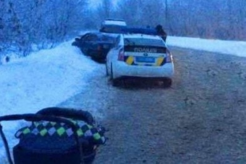 В Харькове молодая мама с коляской попала под колеса автомобиля