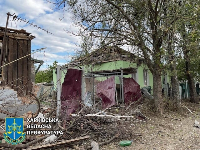 Россияне снова ударили авиационными бомбами по Купянскому району