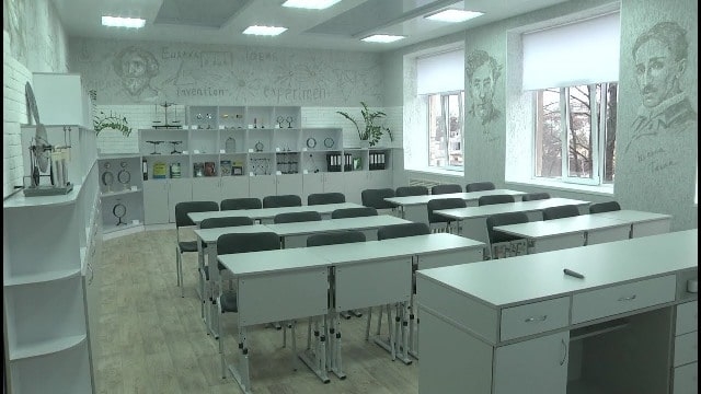 Современный кабинет физики появился в гимназии № 65 Харькова