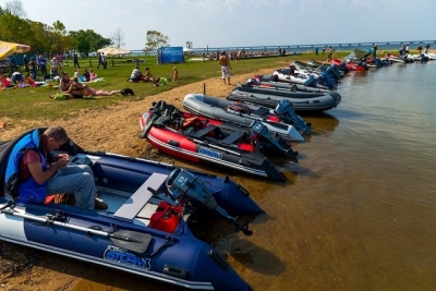 Какая надувная лодка лучше - резиновая или ПВХ: плюсы минусы, особенности