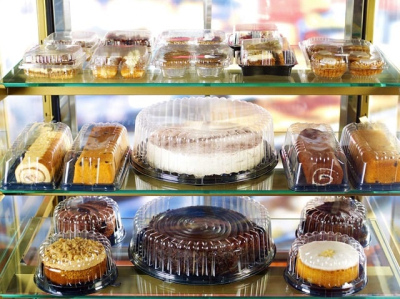 Зачем нужна пластиковая упаковка для тортов