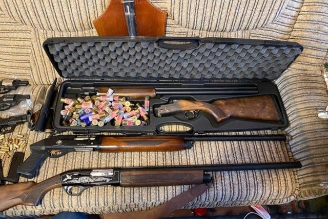 Руководитель ООО подозревается в незаконном сбыте оружия