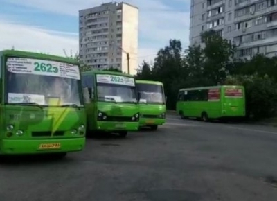 Водители маршрутных автобусов протестовали из-за правил коронавирусного карантина