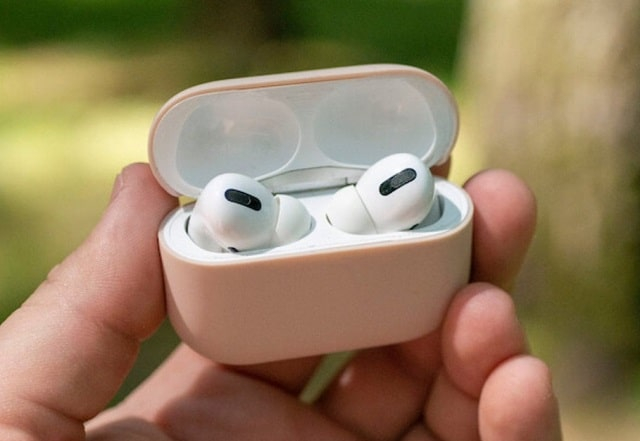 4 причины, почему вам нужен чехол для AirPods