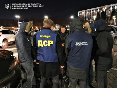 Офицера военкомата разоблачили в получении взятки