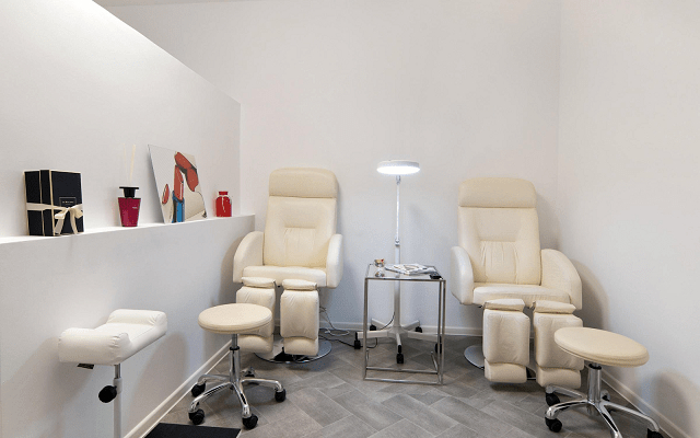 Каким должно быть кресло для педикюра?