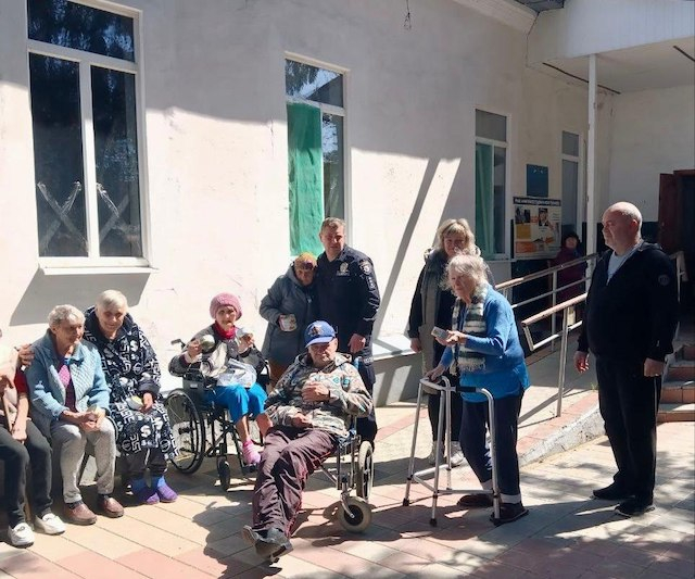 Пациентам Дома престарелых предоставлена гуманитарная помощь