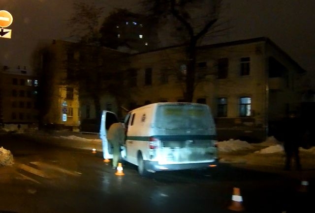 В центре Харькова микроавтобус наехал на пешехода