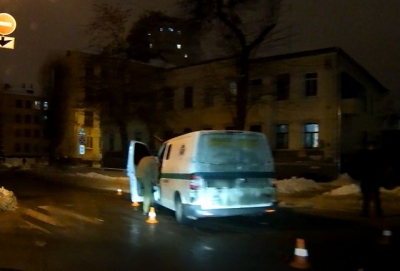 В центре Харькова микроавтобус наехал на пешехода