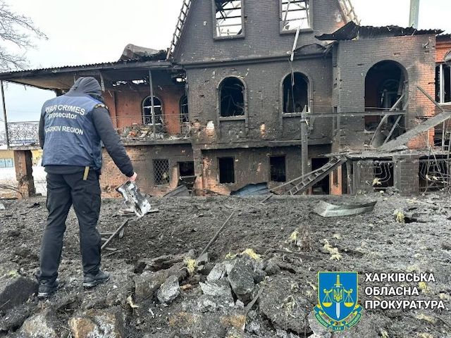 Россияне сбросили авиабомбы на Казачью Лопань и обстреляли Балаклею