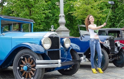 В Харькове прошла традиционная выставка ретро-машин (видео)