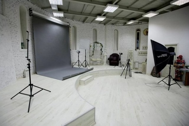 Фотостудия: для чего нужна и когда без нее не обойтись