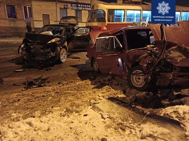 В вечерних ДТП в Харькове пострадало несколько человек