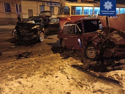 В вечерних ДТП в Харькове пострадало несколько человек