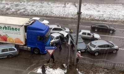 Масштабная авария на проспекте Московском – чудом обошлось без пострадавших (видео)