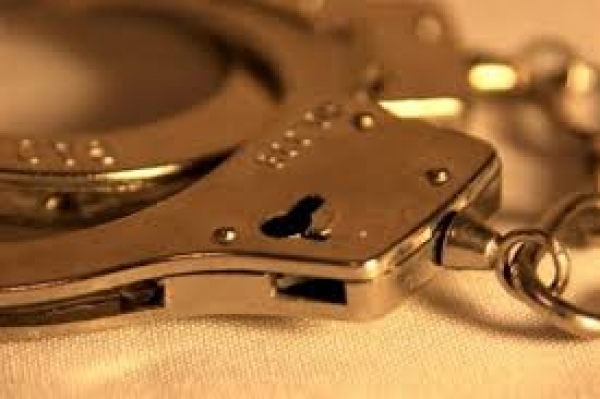 В кафе задержали грабителей