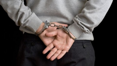 Женщина стала жертвой уличного грабителя