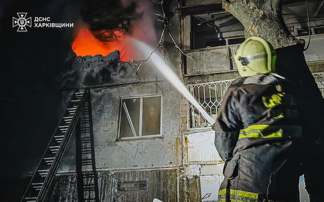 Ночью по Харькову ударили вражеские «Шахеды» - один из них попал в жилой дом