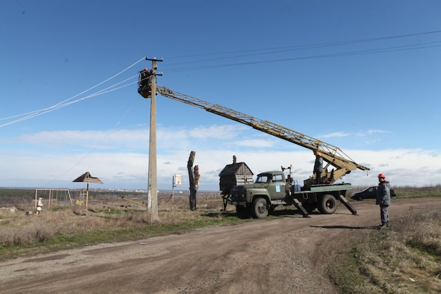 Более года село Норцовка было обесточено - энергетики вернули людям свет