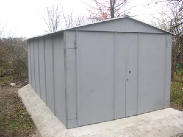 Мужчина сдал чужой гараж на металлолом